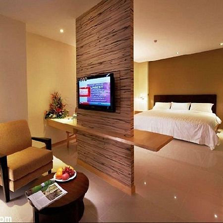 Sky Hotel Kuala Lumpur Buitenkant foto