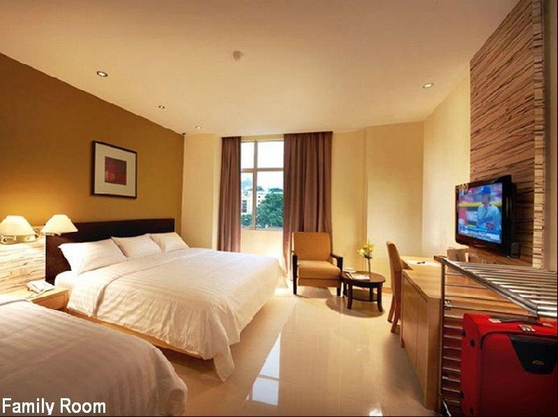 Sky Hotel Kuala Lumpur Buitenkant foto