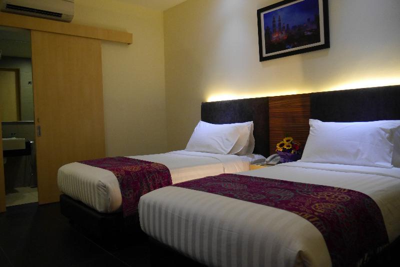 Sky Hotel Kuala Lumpur Buitenkant foto
