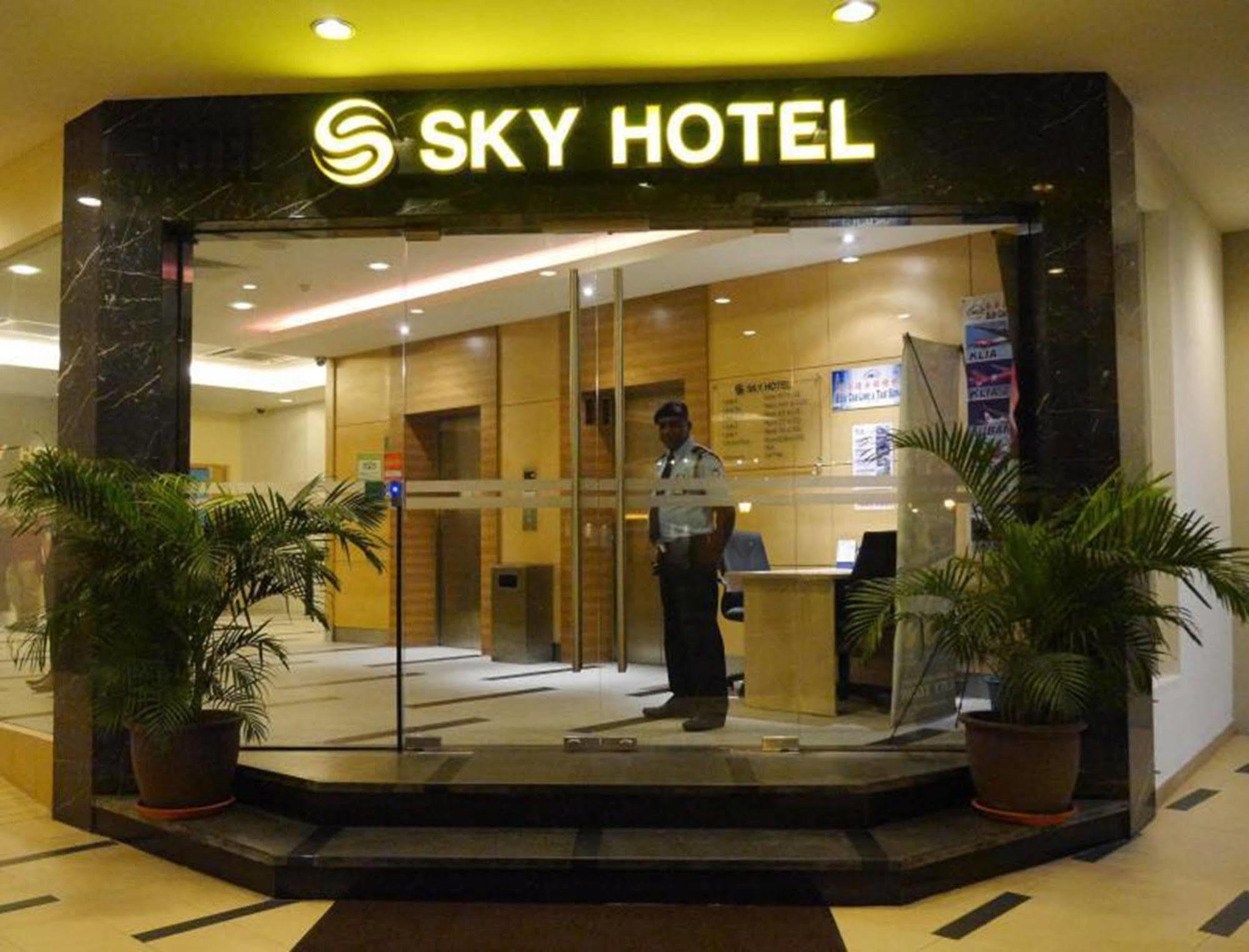 Sky Hotel Kuala Lumpur Buitenkant foto